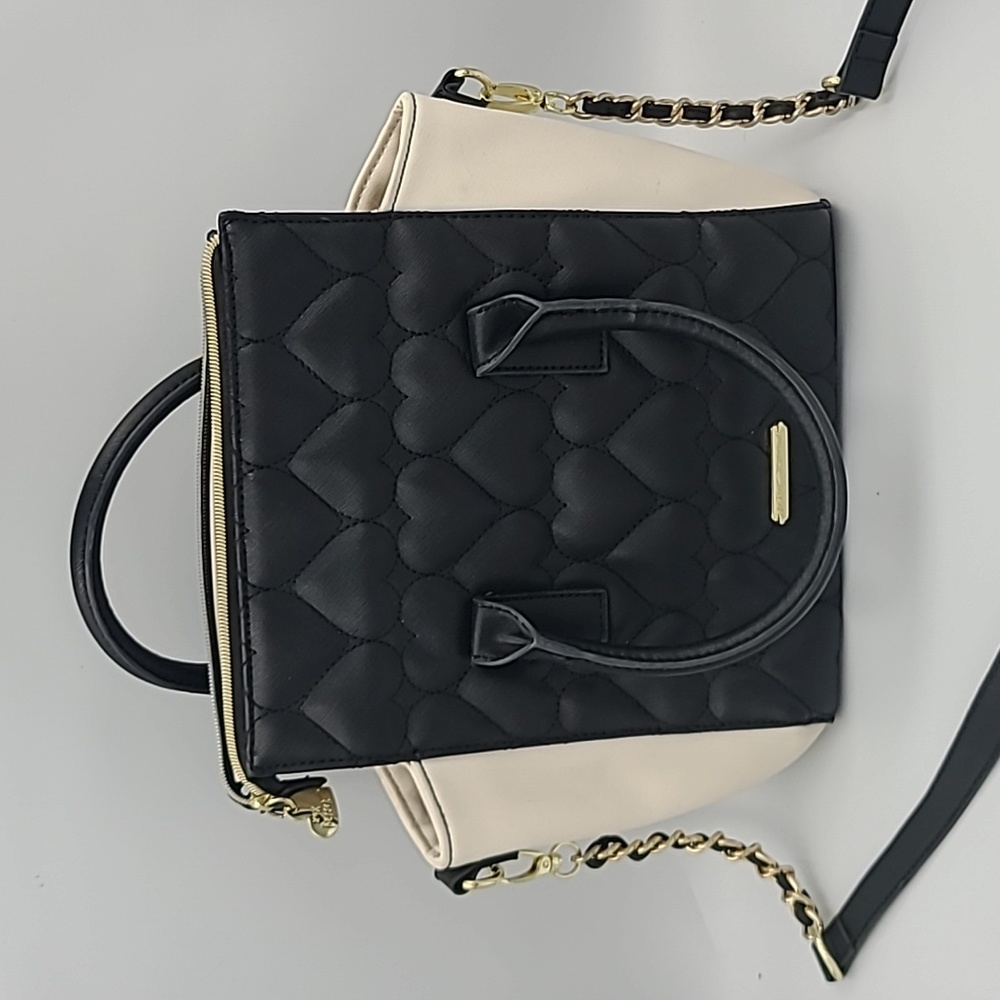 Betsey Johnson quilted heart bag w/ bow satchel lime crossbody hand bag - Picture 2 of 6